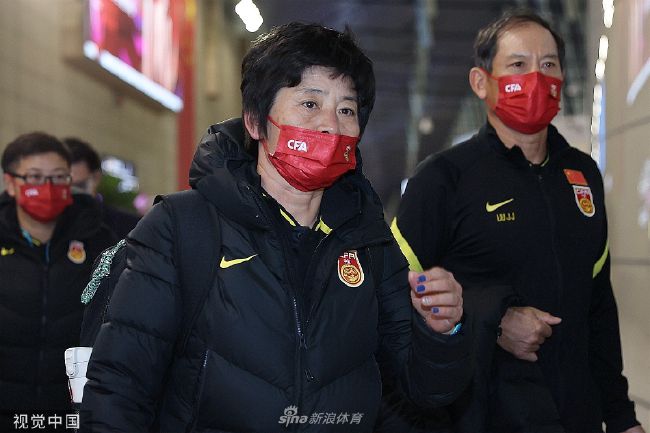 男同裸体视频