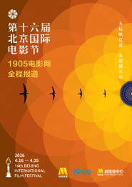 黑色丝袜吻戏亲胸摸腿视频